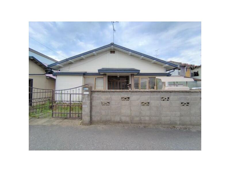Hachinohe-shi, Hachinohe 4-chome (Honhachinohe Sta.) 2F 5DK

6,400,000 yen