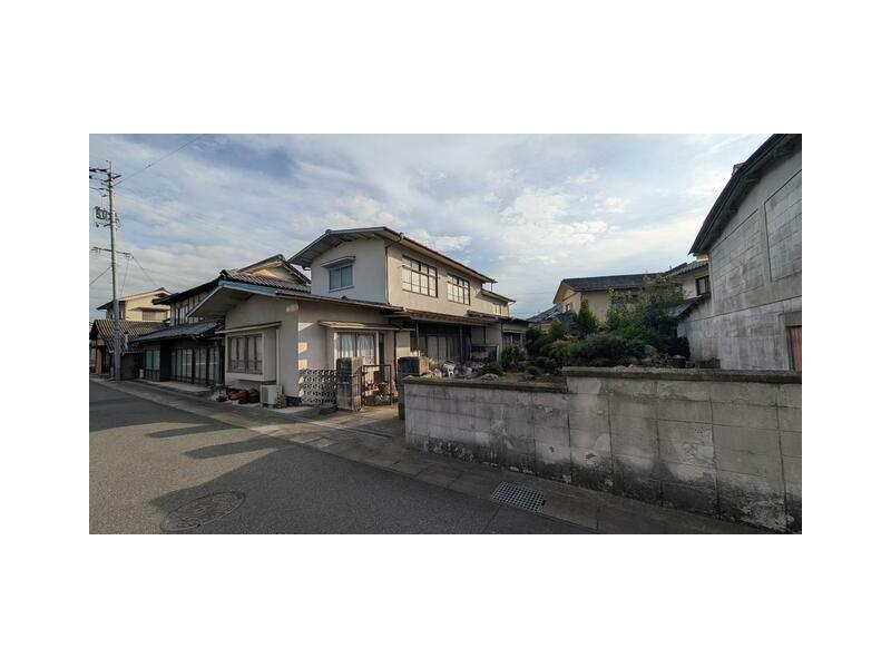 Ihara City, Kinoko Town (Sōun no Sato Ebihara Station) 2-story 11LDK