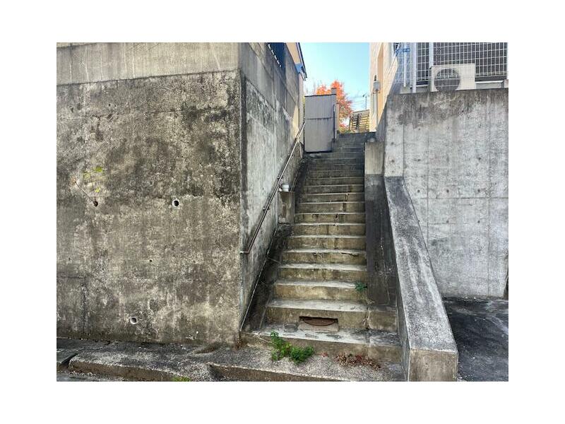 2-chome, Aoyama, Taihaku-ku, Sendai-shi, Miyagi (Yagiyama Dobutsu Koen Sta.) 2F 4DK

3,000,000 yen