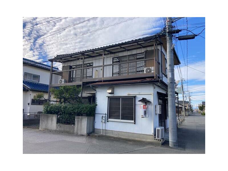 Honjo-shi, Kojimaminami 3-chome (Jinbohara Sta.) 2F 5K

5,000,000 yen