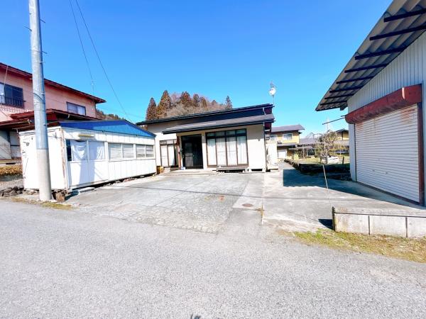 Cheap house for sale in Kaminoyama, Yamagata