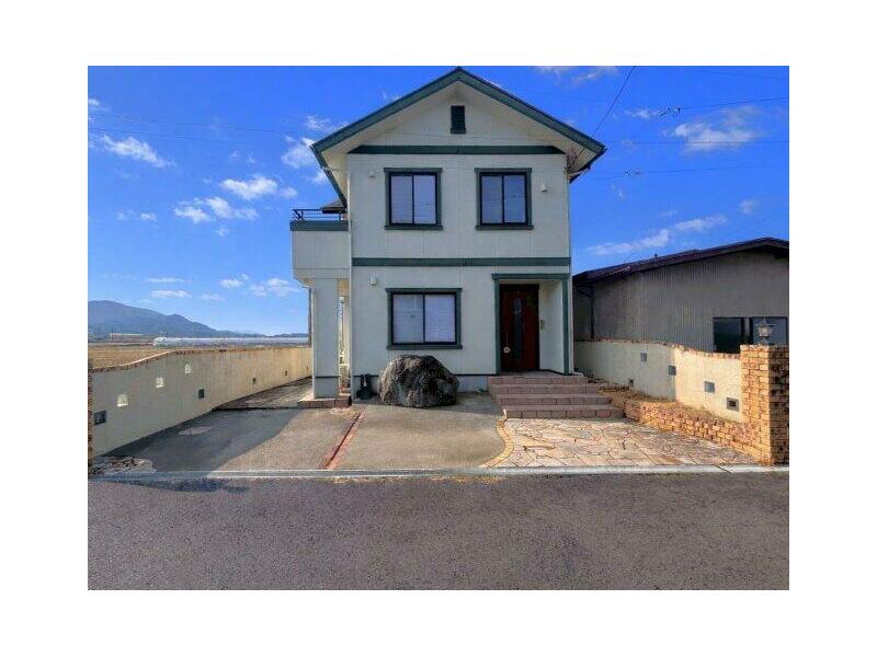 Koudan, Tottori-shi, Tottori (Kozan station) 2F 5LDK

11,000,000 yen