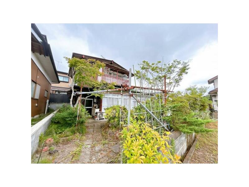 Kurikoma-Iwagasaki Kamishoji, Kurikoma-shi, Kurihara (Kurikoma-Kogen station) 2F 5DK

2,000,000 yen