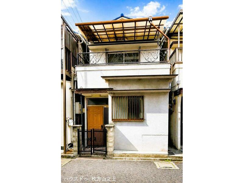 Esemimachi, Shijonawate City (Shijonawate Station) 2-story 3DK