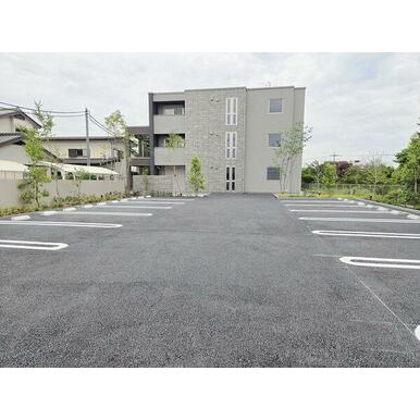 ■外観■積水ハウス施工の重量鉄骨造3階建て「ShaMaison」