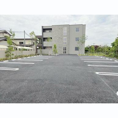 ■外観■積水ハウス施工の重量鉄骨造3階建て「ShaMaison」