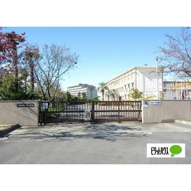 小牧市立一色小学校 距離：1,032m