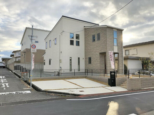 アットホーム 川西市 大和東1丁目 畦野駅 2階建 4ldk 川西市の中古一戸建て 提供元 株 福屋不動産販売 川西 店 一軒家 家の購入