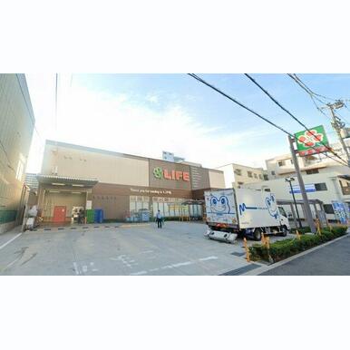 ライフ 空堀店 距離:297m