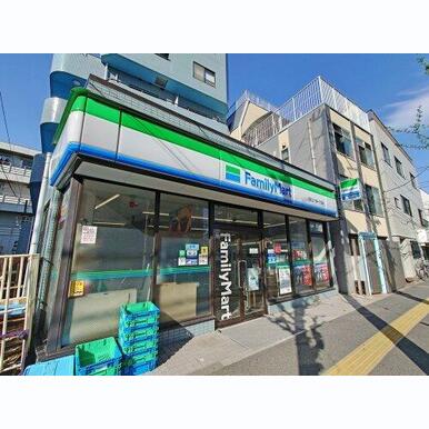 ファミリーマート 北区上十条一丁目店 距離:151m