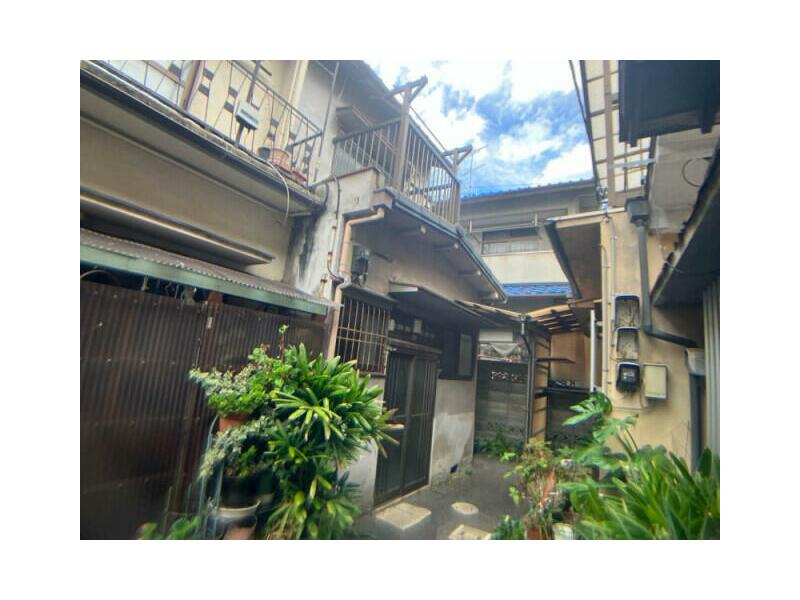 2-chome, Fukuoka-machi, Takamatsu-city (Matsushima 2-chome station) 2F 3DK

1,000,000 yen