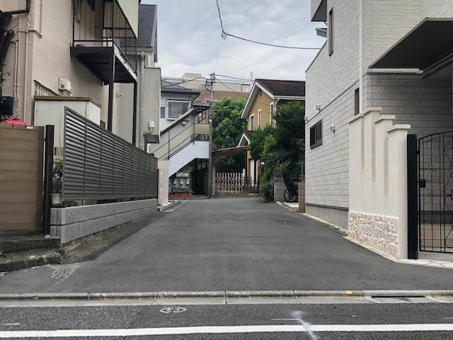 アットホーム 世田谷区 弦巻2丁目 桜新町駅 3階建 3sldk 1012057949 世田谷区の中古一戸建て 提供元 東急リバブル 株 桜新町 センター 一軒家 家の購入