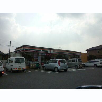 セブンイレブン 戸頭4丁目店 距離:771m