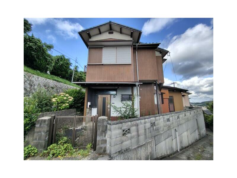 Two-story building 3DK in Okura 1-chome, Yahatanishi Ward, Kitakyushu City (Space World Station)