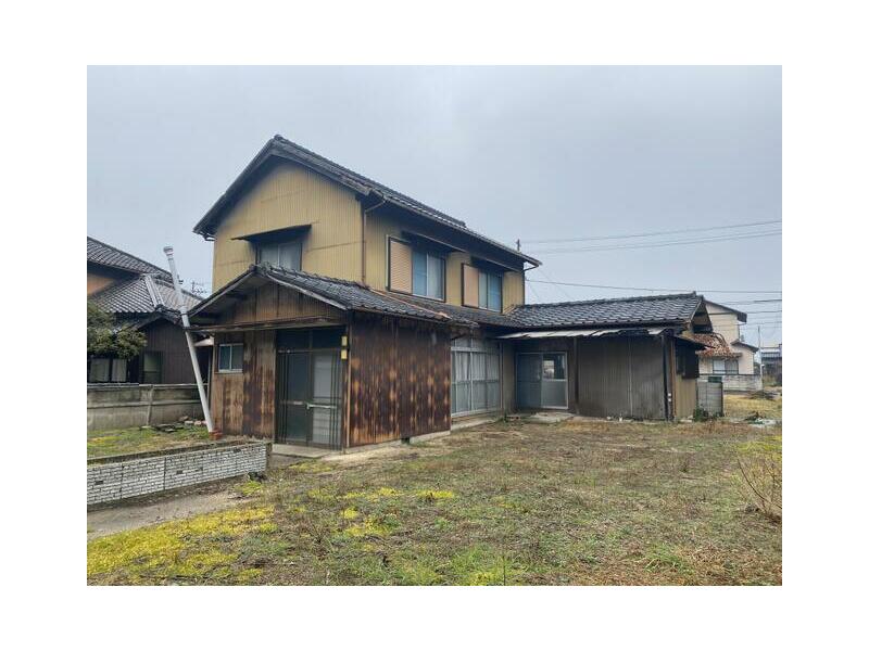 Sanuki City, Shido (Hara Station) Two-story building 7DK