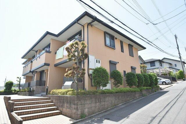 アットホーム グランバリエ美しが丘 ｃ ３ｌｄｋ 提供元 株 ｒｏｏｔｓ スモッティー阪急高槻店 高槻市の賃貸タウンハウス