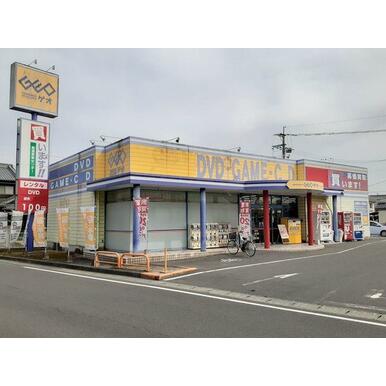 ゲオ茶屋町店 距離:550m