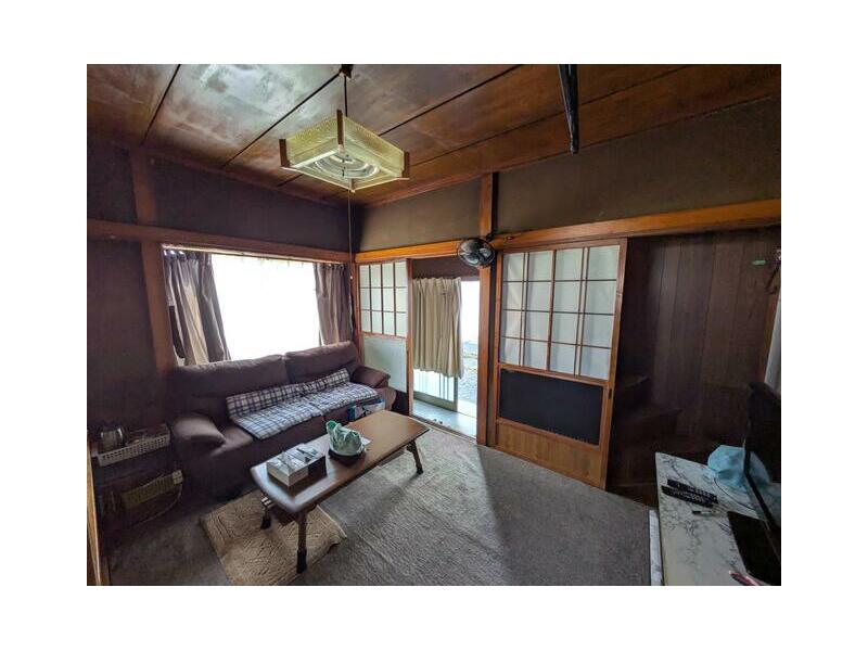 Goseibashi, Ishinomaki-shi (Watanoha Sta.) 2F 5LDK

1,750,000 yen