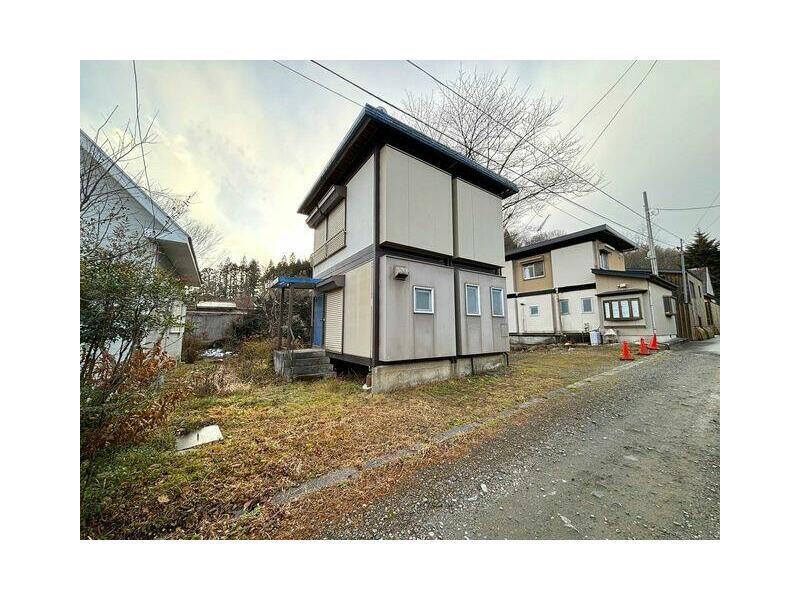 2F 2DK, 2DK in Togattaonsen Aza Shinchi Higashi Urayama, Zaocho, Katta-gun, Tokyo (Higashishiraishi Sta.)

2DK 4 million yen