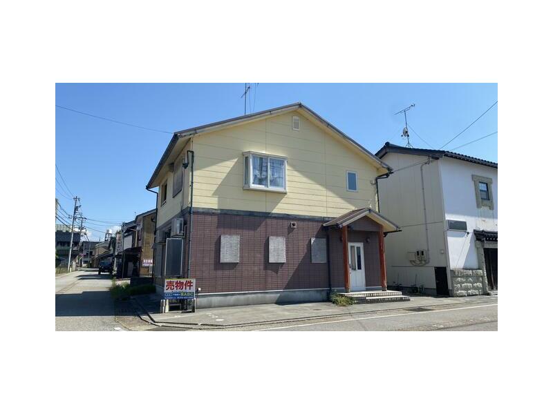 Niigata Prefecture, Nyuzen Town, Izen (Nyuzen Station) 2-story building 3LDK