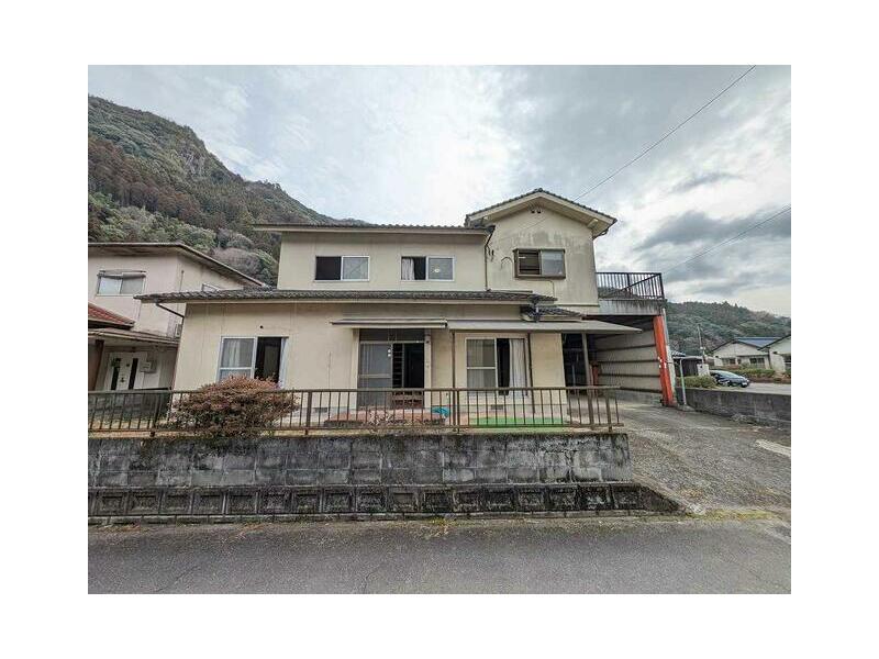 Hita City, Oyama Town Higashi-Oyama (Bungo-Miyoshi Station) 2-story building 7K
