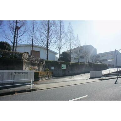 長久手市立南小学校 距離：750m