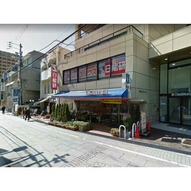 ローソン 神戸岡本坂店 距離：605m