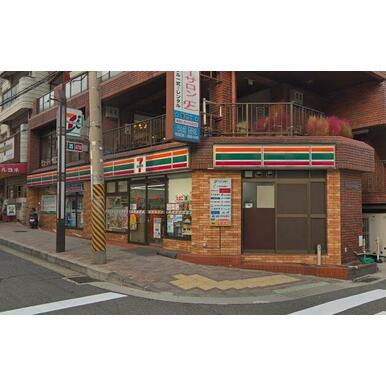 セブンイレブン 神戸住吉本町店 距離：350m