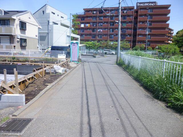 アットホーム 横浜市旭区 本村町 二俣川駅 3階建 ４ｓｌｄｋ 横浜市旭区の新築一戸建て 提供元 東急リバブル 株 二俣川 センター 一軒家 家の購入