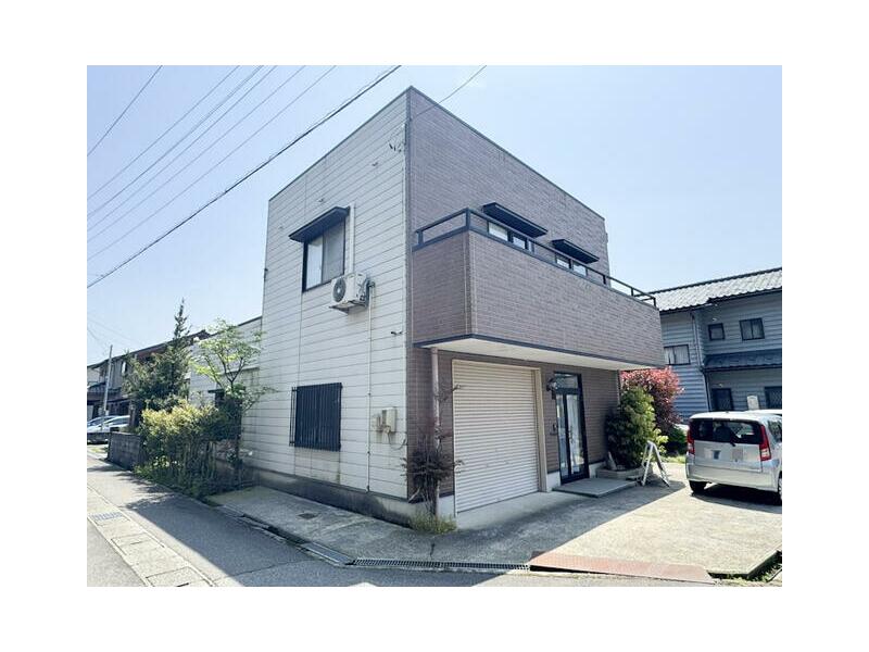 Fukui City, Fuchi Town (Hanado Station) 2-story building, 5K