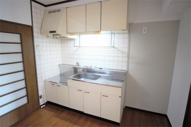 アットホーム メゾン ド ルミエール ３０３ ３ｌｄｋ 提供元 株 芳賀 エステート芳賀 小倉支店 北九州市門司区の賃貸マンション