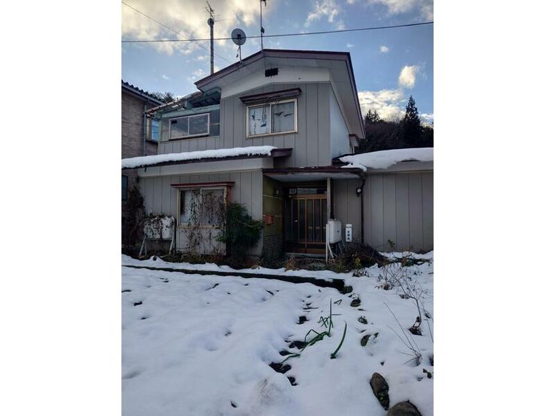 Minamiaizu-gun, Minamiaizu-machi, Tajima Atohara Ko (Aizu-Tajima Station) 2-story building 5DK