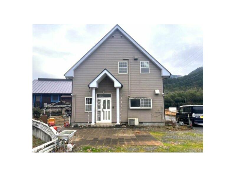 Tobikoma-cho, Sano-city (Tanuma station) 2F 3LDK

2.7 million yen