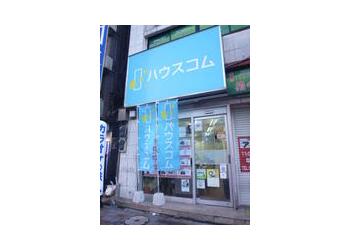 ＪＲ蒲田駅西口降りて、右斜め前方に見えるバス停の目の前です！