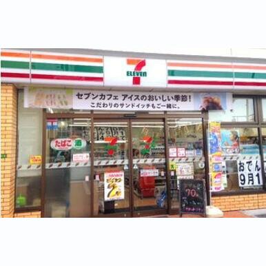 セブンイレブン杉並高井戸駅前店 距離:438m