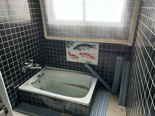 久遠郡せたな町 北檜山区北檜山(長万部駅) 2階建 6LDK 5