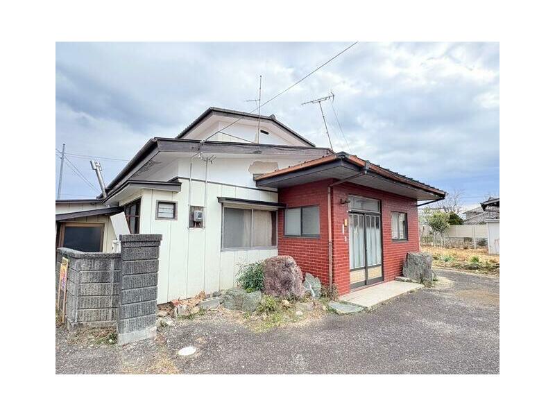 Shiroishi-city Aza-Ohata Ichi 2F 5DK

2,680,000 yen
