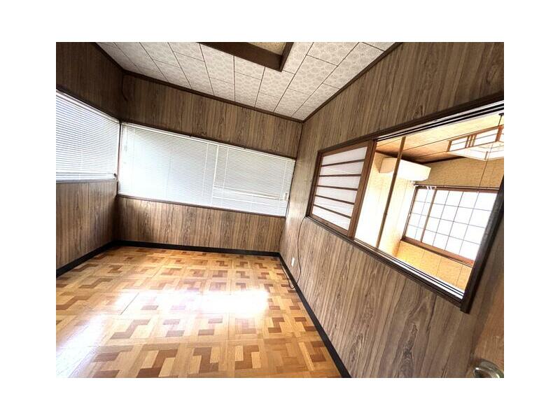 Takaoka City, Tode Town 2-chome (Tode Station) 2-story 4LDK