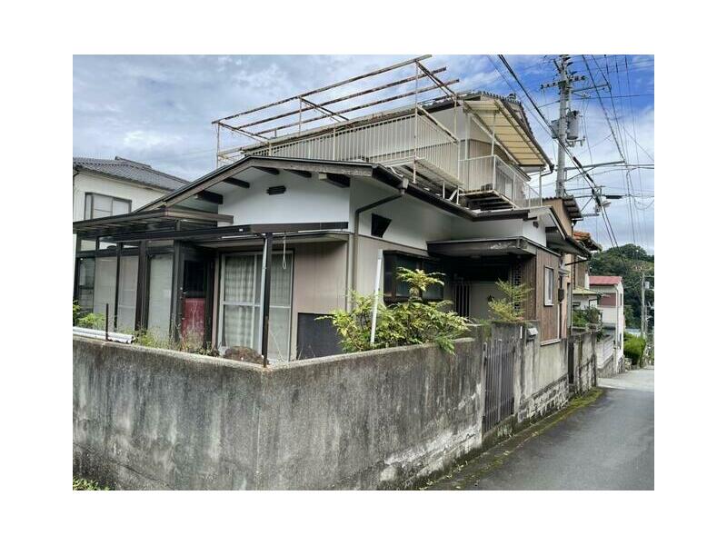 Yatsushiro, Yawatahama-shi, Kanagawa (Yawatahama Station) 2F 5DK

2.5 million yen
