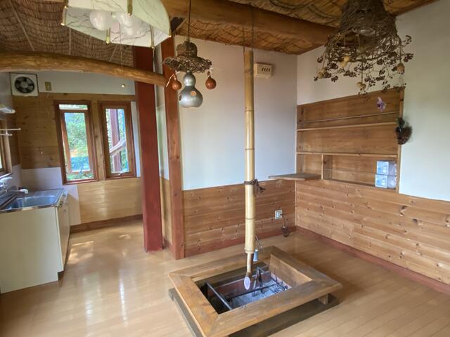 アットホーム 熱海市 上多賀 熱海駅 地上2階地下1階建 ２ｄｋ 熱海市の中古一戸建て 提供元 伊豆太陽ホーム 株 熱海店 一軒家 家の購入