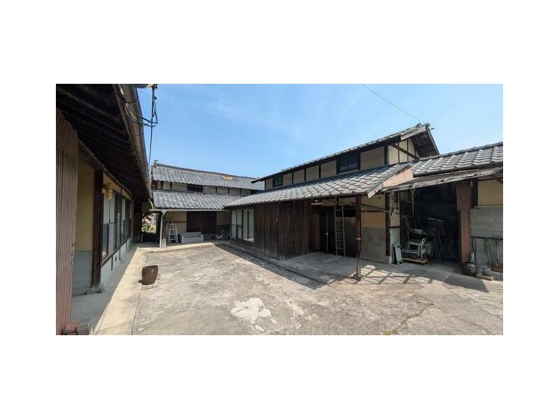 Mitoyo-shi, Takase-cho, Hichi (Hichidai Sta.) Single story house, 4DK

1.5 million yen