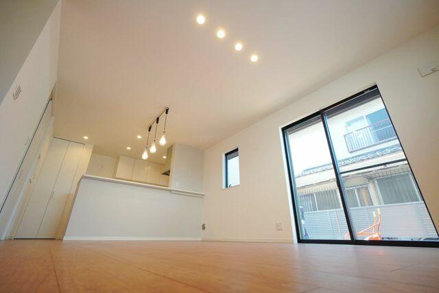 アットホーム 中野区 上鷺宮５丁目 下井草駅 2階建 ３ｌｄｋ 中野区の新築一戸建て 提供元 殖産ベスト お問い合わせ窓口 一軒家 家の購入