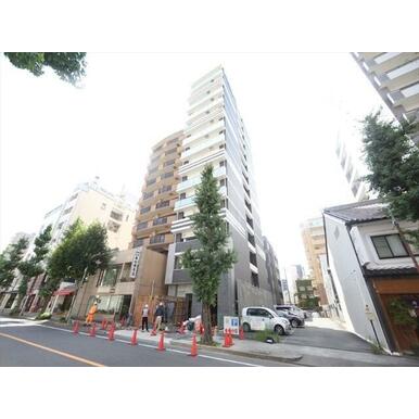 外観　オートロック　宅配ＢＯＸ　防犯カメラ