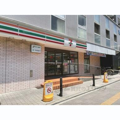 セブンイレブン 五条千本店 距離:700m
