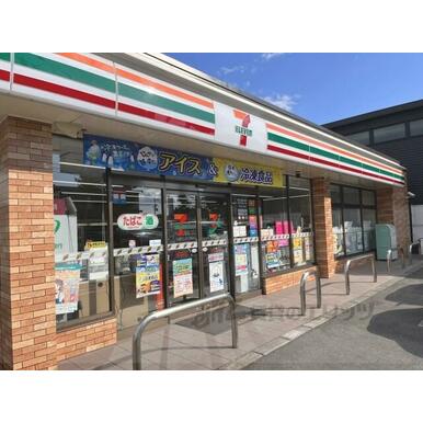 セブンイレブン 京都上鳥羽南鉾立町店 距離:240m