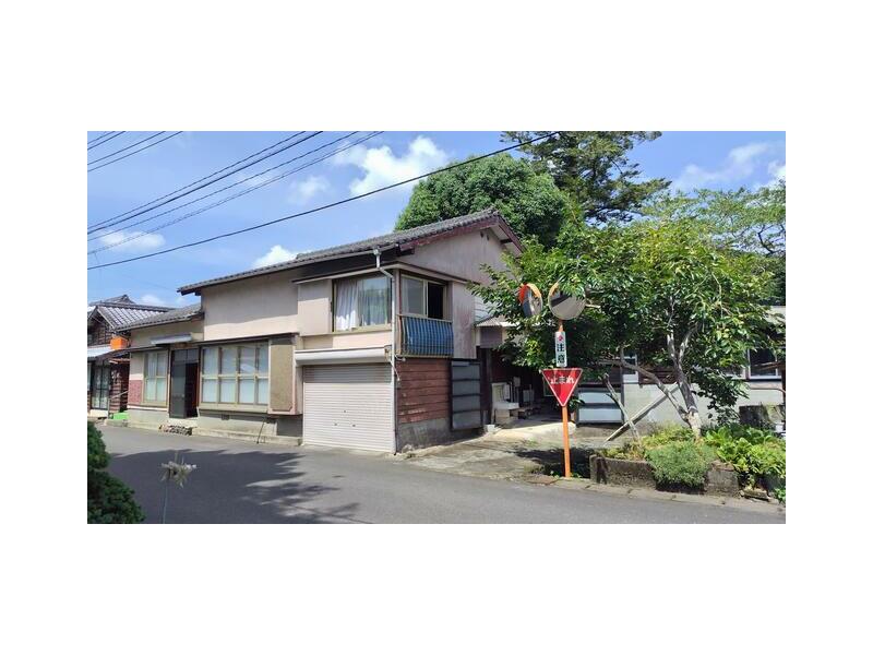 Saeki city, Naokawa, Oaza Shimonaoami (Naomi station) 2F 5SDK

1.5 million yen