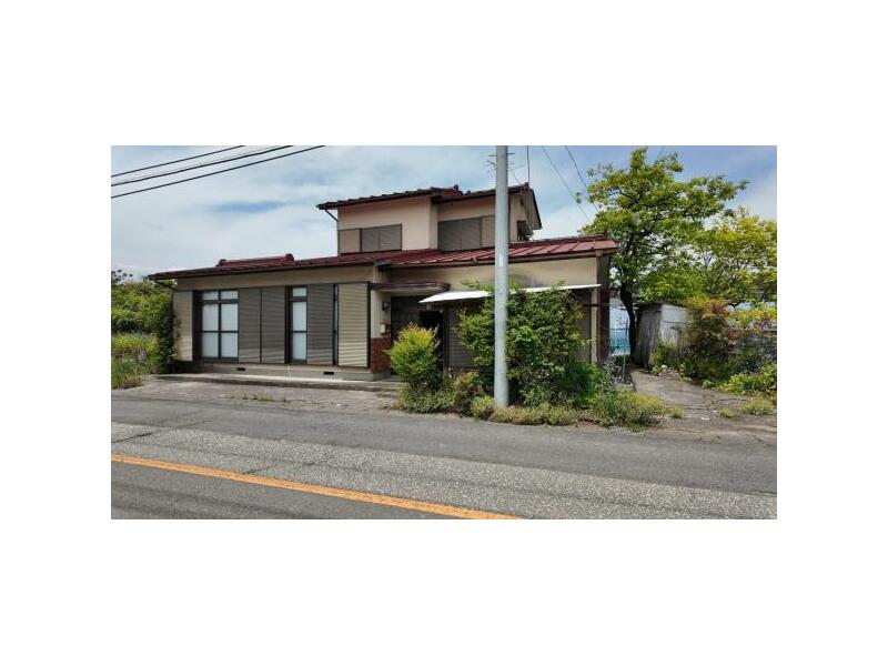 Shioya-cho, Shioya-gun, Oaza Funau （Okuwa station） 2F 6K

2,980,000 yen