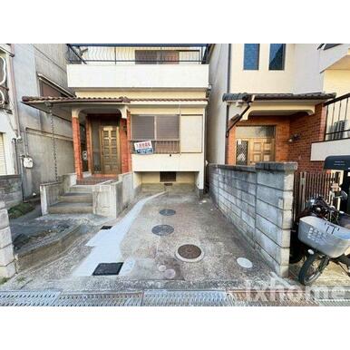 駐車場完備です