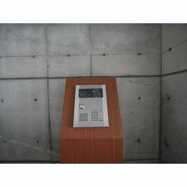 エントランス 1フロア2部屋 オートロック