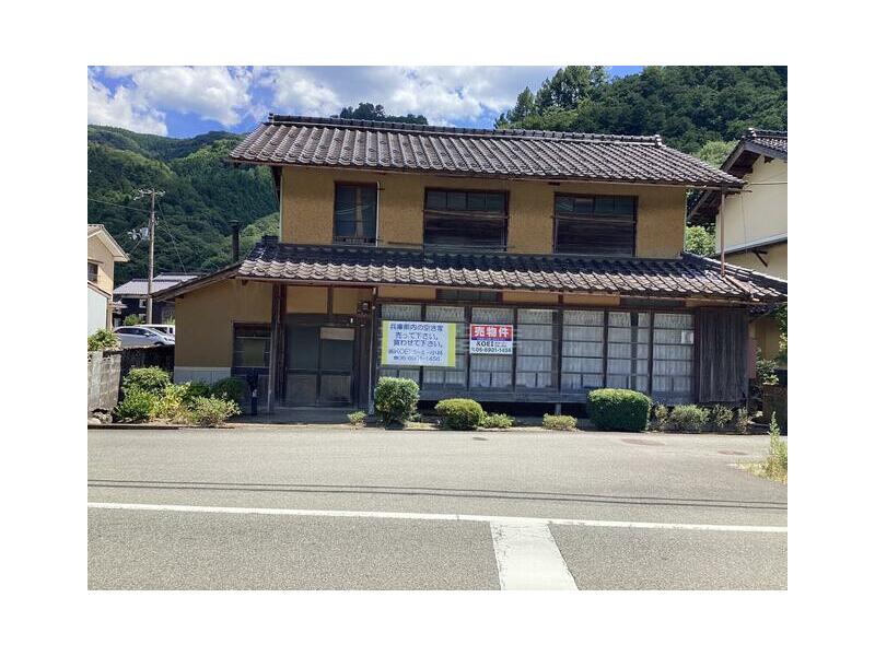 Yura, Oya-cho, Yabu-shi, Hokkaido 2F 5K

300,000 yen